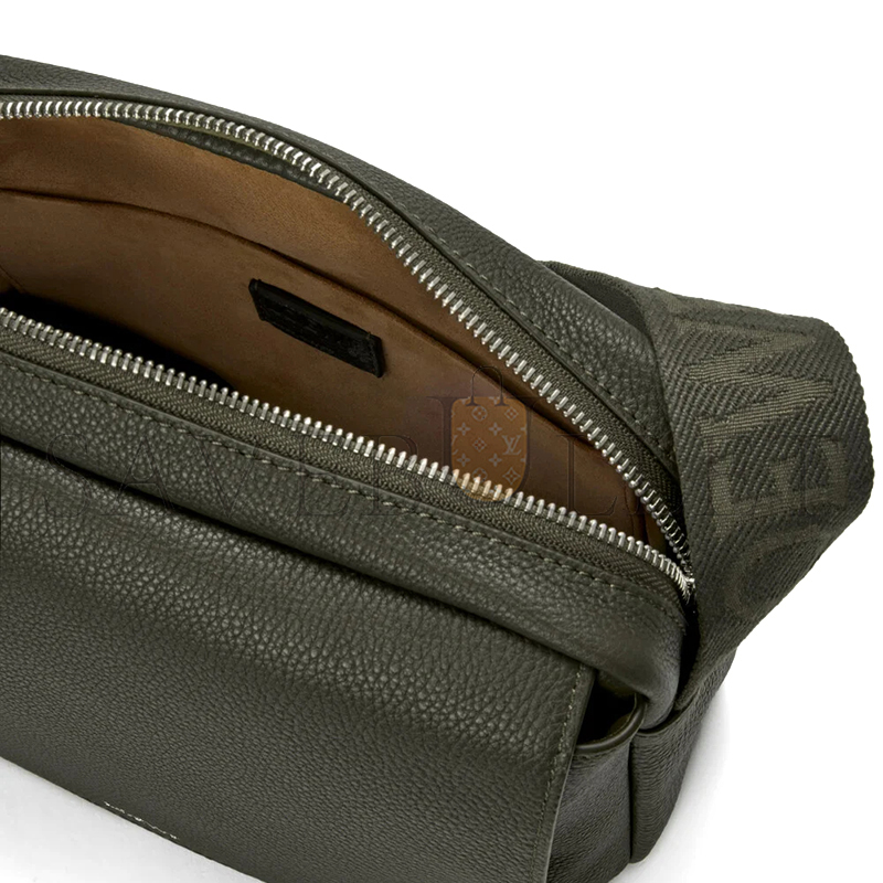 LOEWE MEDIUM PEBBLE MESSENGER BAG IN SUPPLE GRAINED CALFSKIN BANBA73X04 (23*18*9cm)